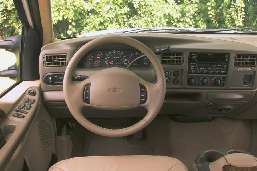  Ford Excursion 2000 года  (фото 101 из 111)